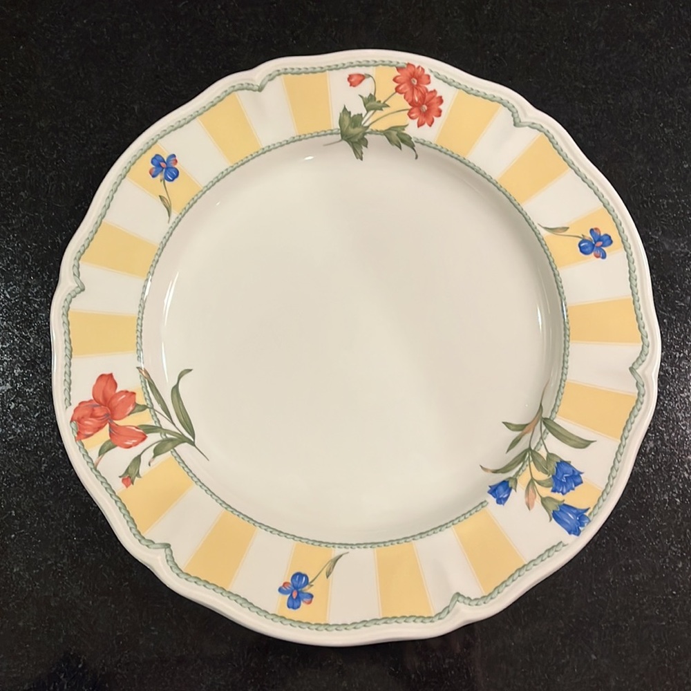 Summer Estate (Ireland) by NORITAKE - 12" Chop Plate (Round Platter)